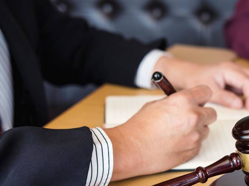 上海劳动纠纷律师视角：仲裁案件不服申诉路径全解析