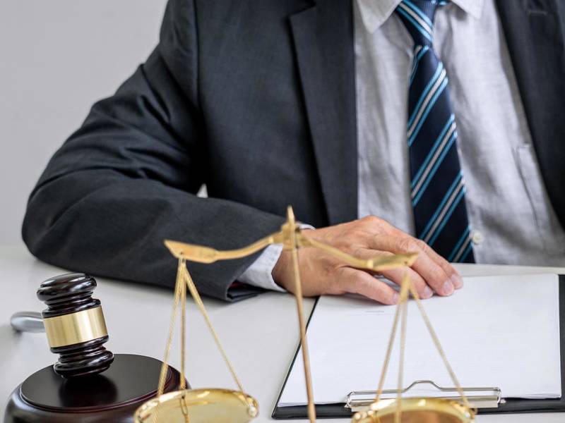 上海劳动纠纷律师视角：劳动争议仲裁申请期限的深度剖析